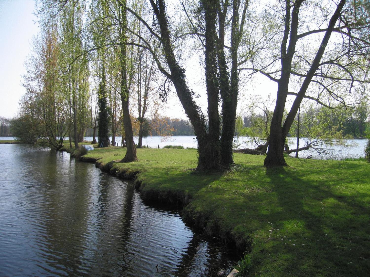 Hotel L'Ile Du Saussay Itteville Екстериор снимка